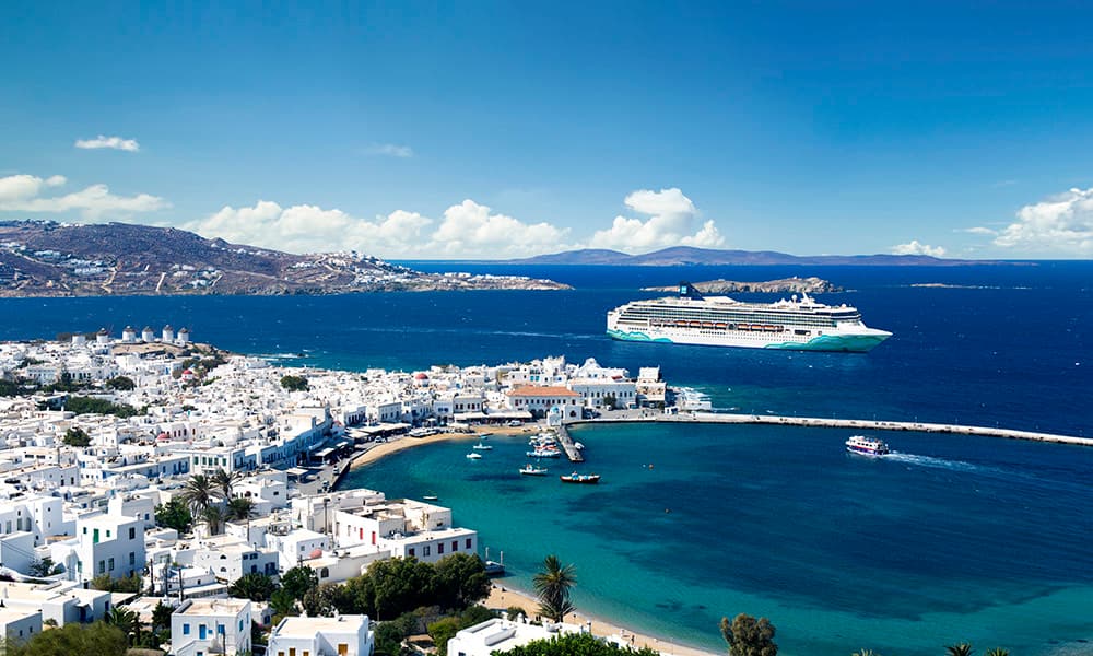 Greek Isles Cruises: 10 Things to Do in Mykonos