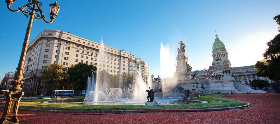 Congress and the fountain