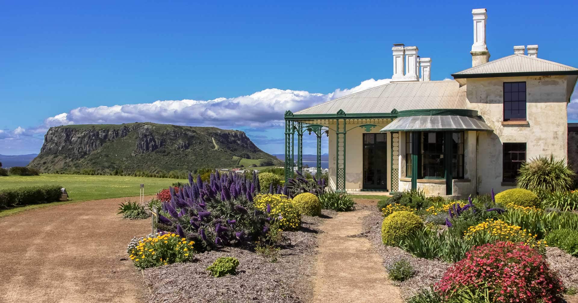 Stunning Stanley & The Nut 