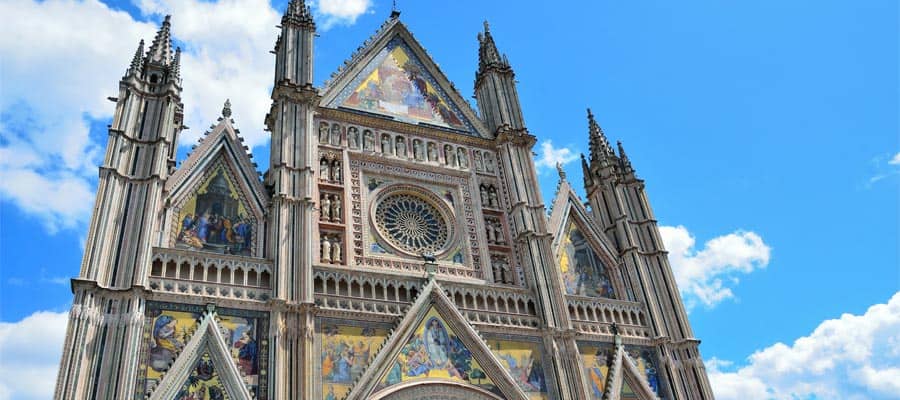 Cathedral of Orvieto on your cruise from Rome