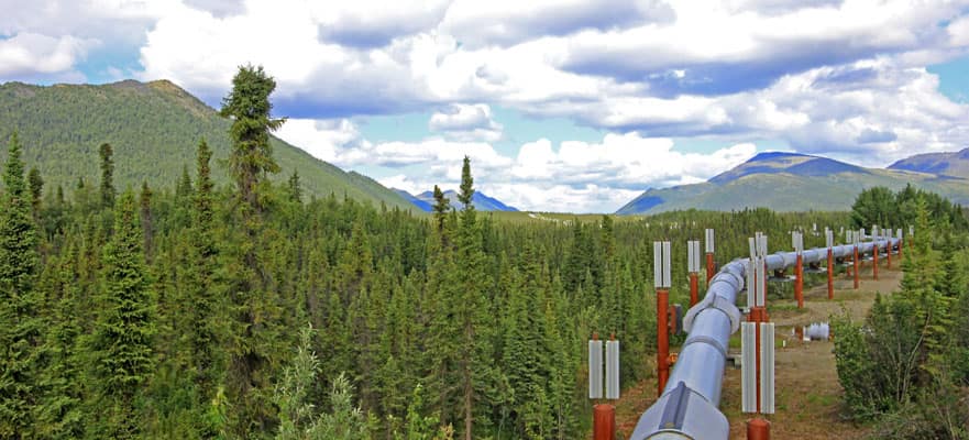 /sites/default/files/CT-AK-Fairbanks-Alaska-Pipeline-881x400_0.jpg