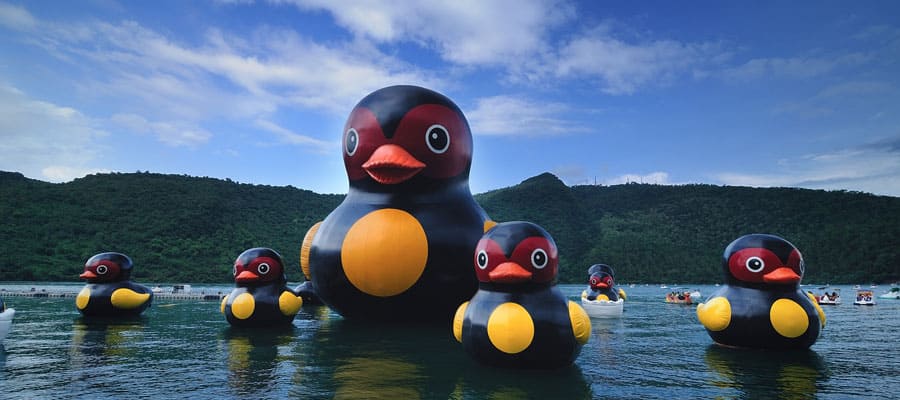 If you’re lucky, you can catch Liyu Lake when it becomes home to giant rubber du