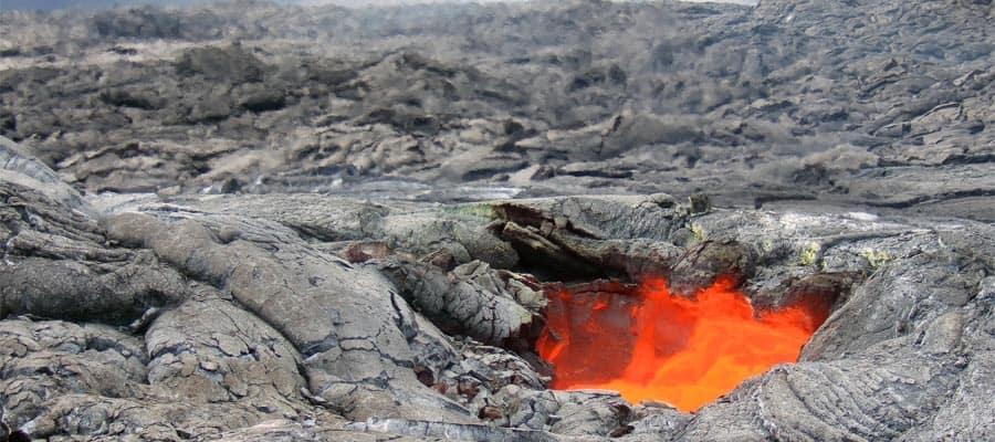 Cruise to Volcanoes National Park while visiting Hilo, Hawaii