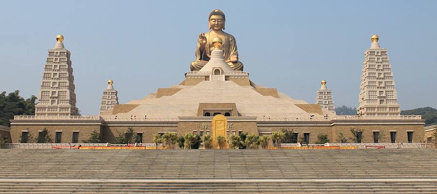 The world’s largest sitting Buddha on a Kaohsiung Cruise