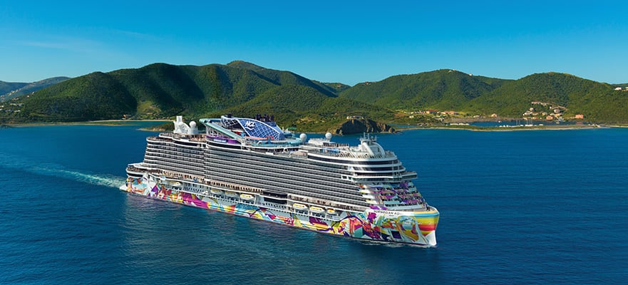 7-Day Caribbean Round-trip Miami: Bahamas & Dominican Republic