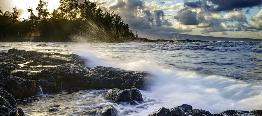 Stunning coastline on a Hawaii cruise