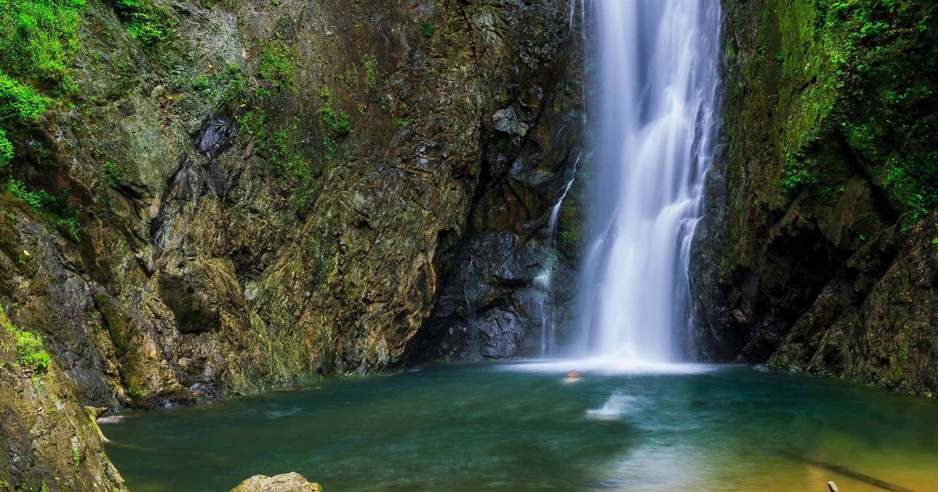 Navua River by Longboat