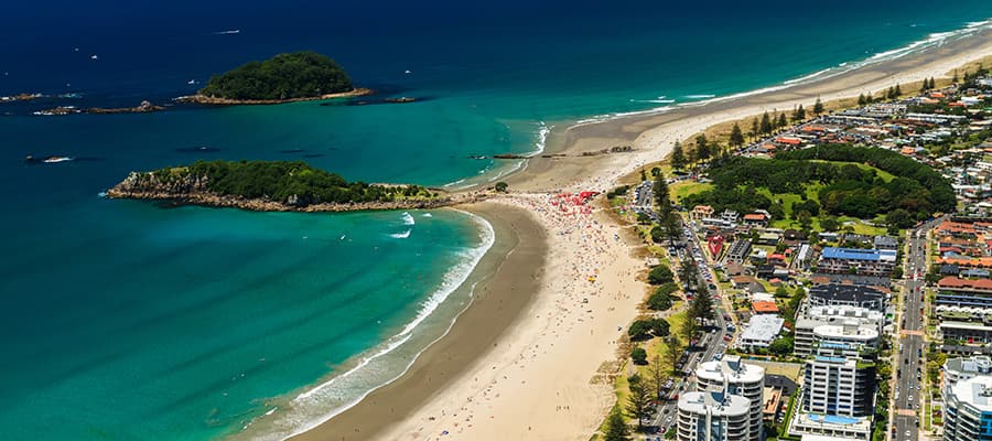 Beautiful coastline on Cruises to Tauranga