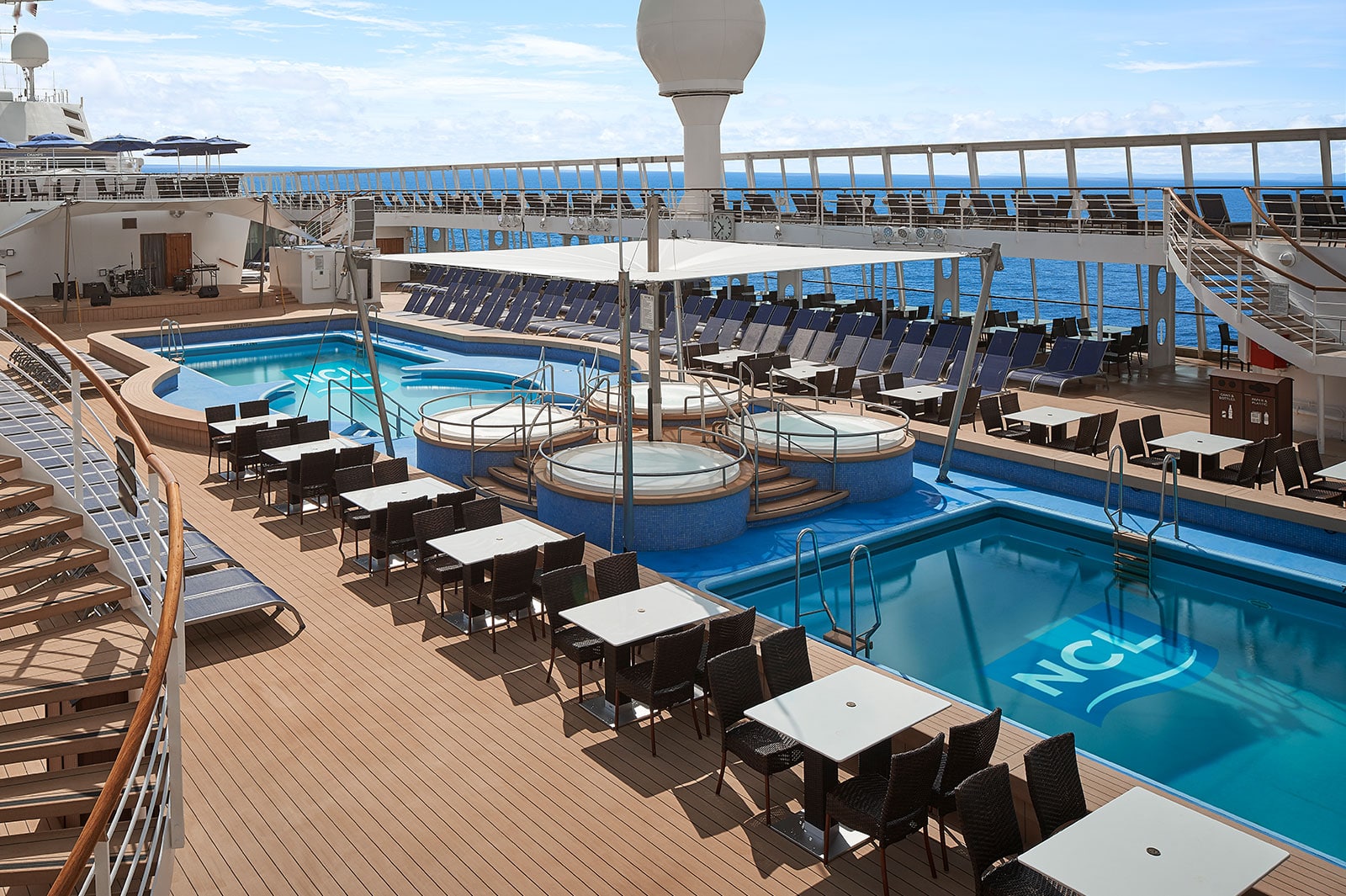 Norwegian Sky Pool